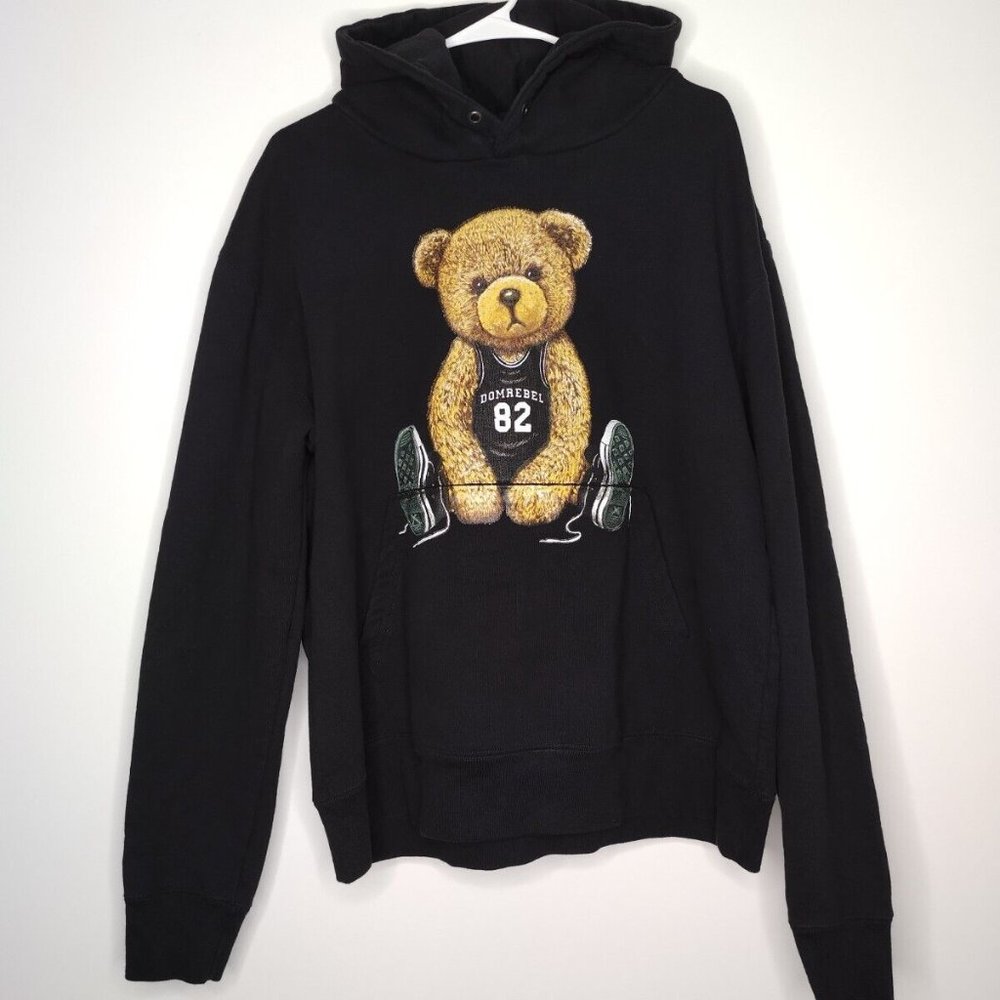 DOMREBEL Play Black Pullover Hoodie Men's Medium Bear Basketball